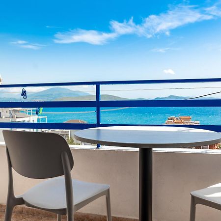 Al Mare Rooms Sarandë Exteriör bild