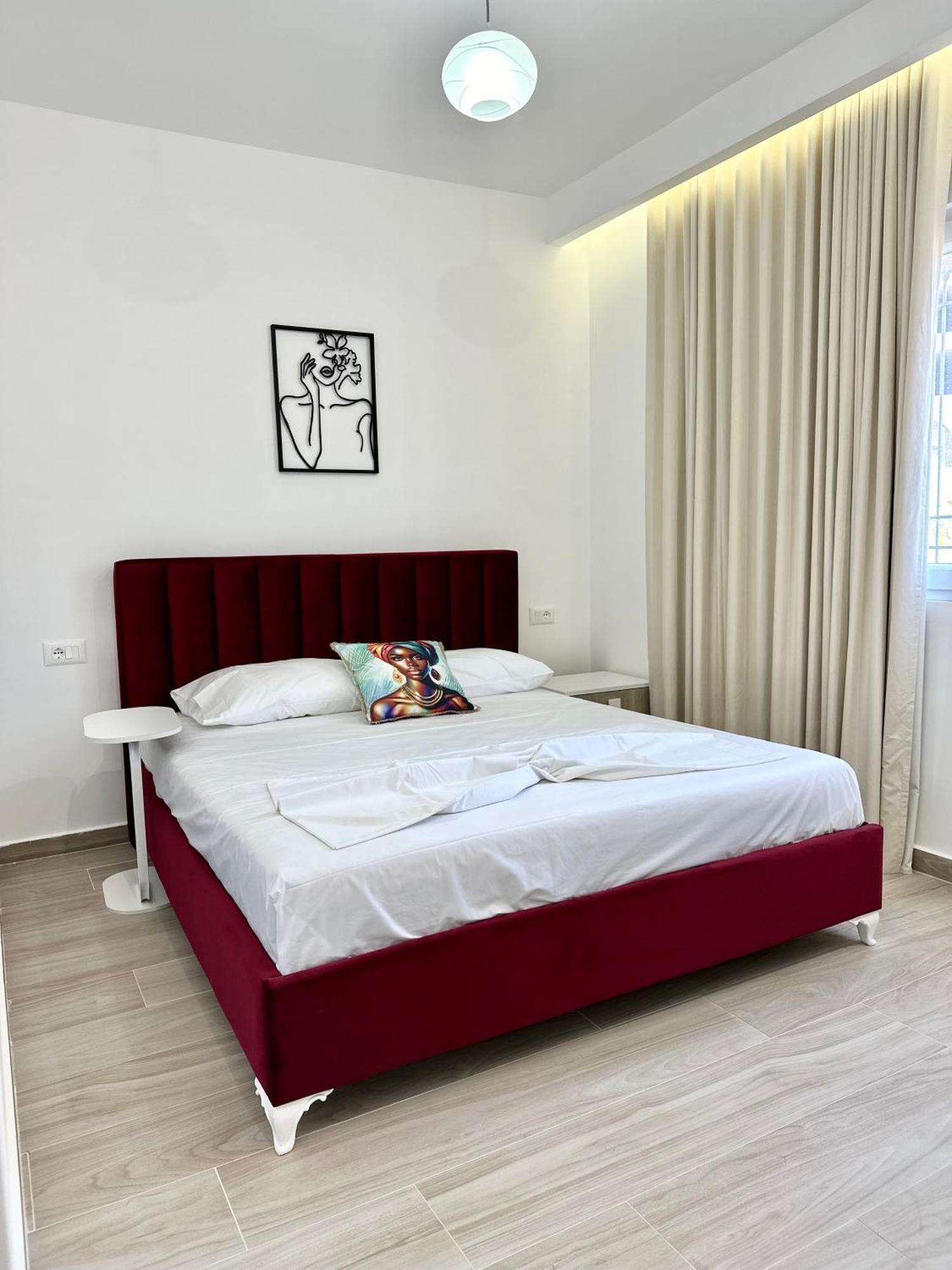 Al Mare Rooms Sarandë Exteriör bild