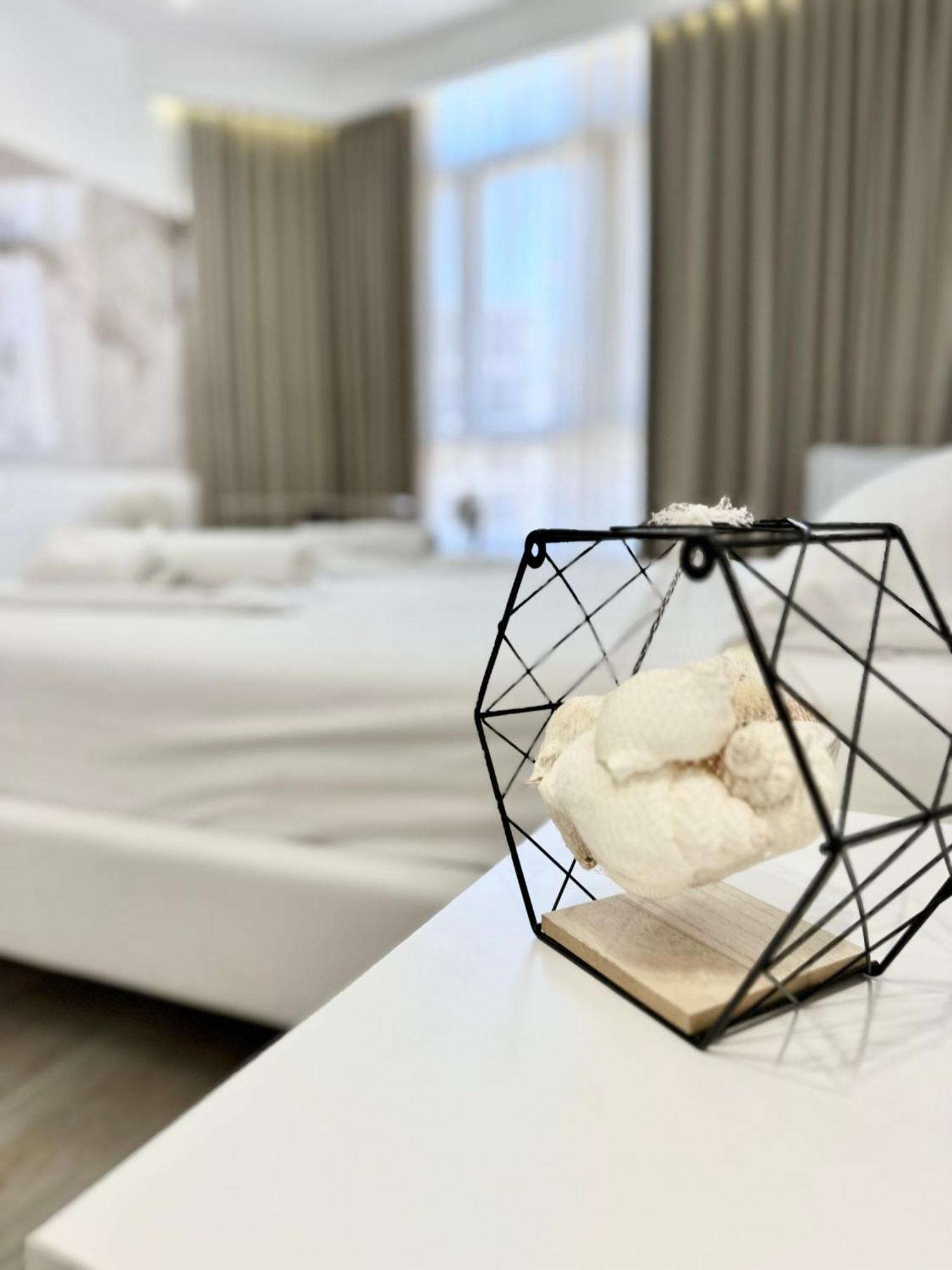 Al Mare Rooms Sarandë Exteriör bild