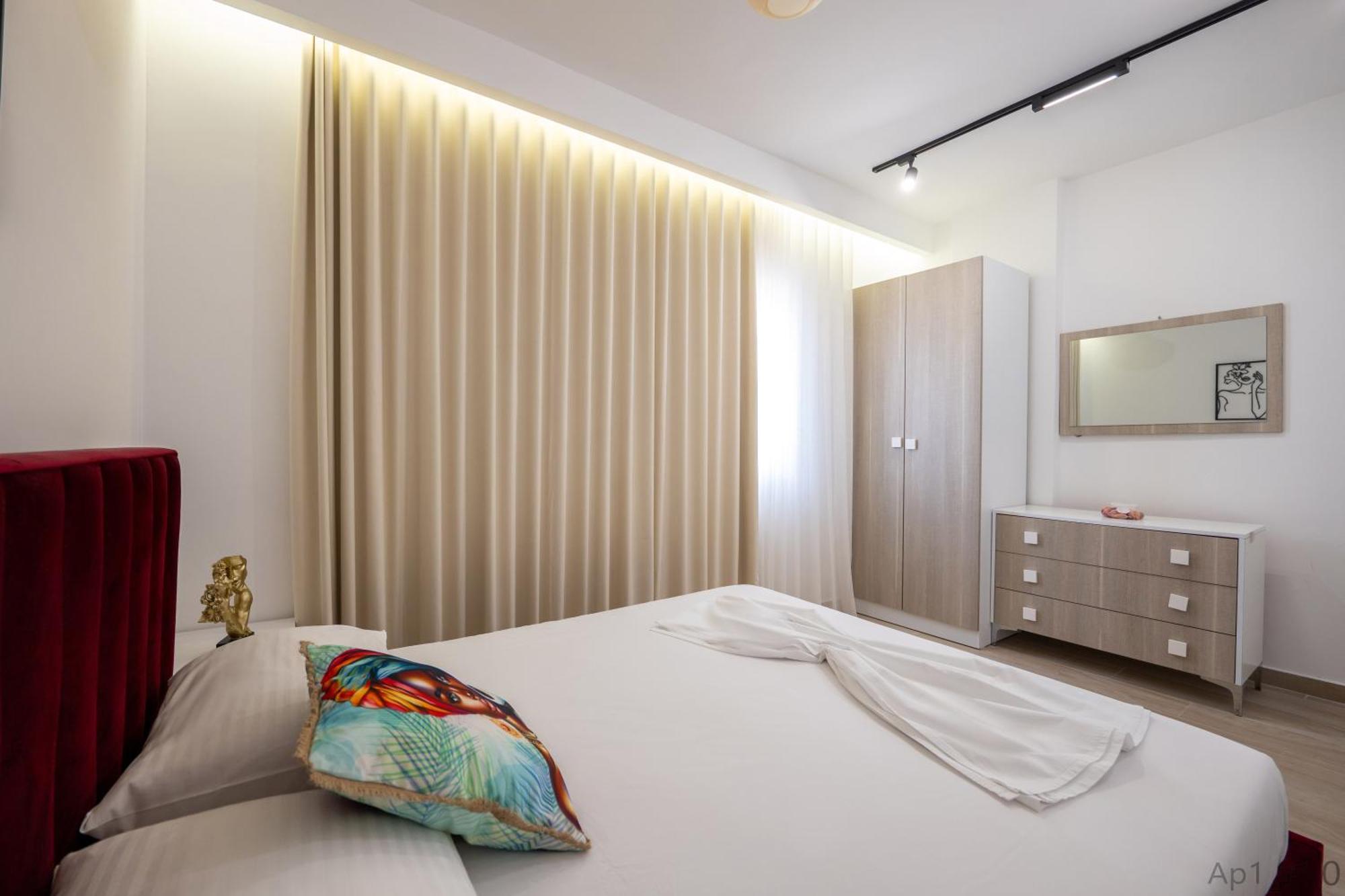 Al Mare Rooms Sarandë Exteriör bild